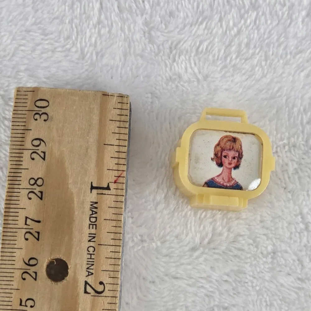 Vintage 1960s Ideal Tammy Doll Portable TV Japan 1